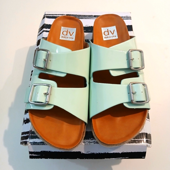 Dolce Vita Slides - Picture 1 of 5